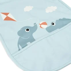 Babero con velcro Playground Blue · Done by Deer