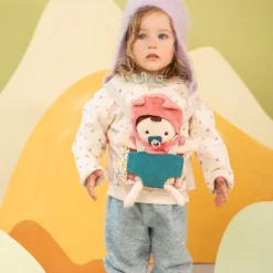 Bebé Jeanne con portabebés · Lilliputiens