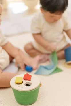 Cubo clasifica figuras · Plantoys