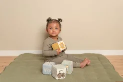 Cubos Blanditos Apilables Pequeña granja · Little Dutch