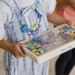 Cuentas de Madera Mariposas · Melissa & Doug