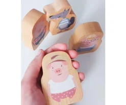 Juego Mantel Los Tres Cerditos + 4 figuras