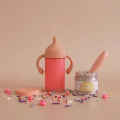 Pack cumpleaños Biberón Mágico y Potito con cuchara para muñecos · Tiny Harlow