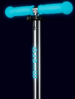 Patinete Mini Deluxe Glow LED · Aqua
