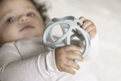 Pelota sensorial silicona azul · Little Dutch