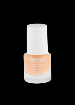 Pintauñas al agua · Namaki