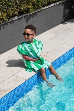 Poncho Cocodrilos · Dock & Bay