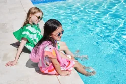 Poncho Flamingos · Dock & Bay