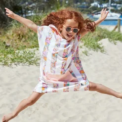 Poncho Pink Power · Dock & Bay